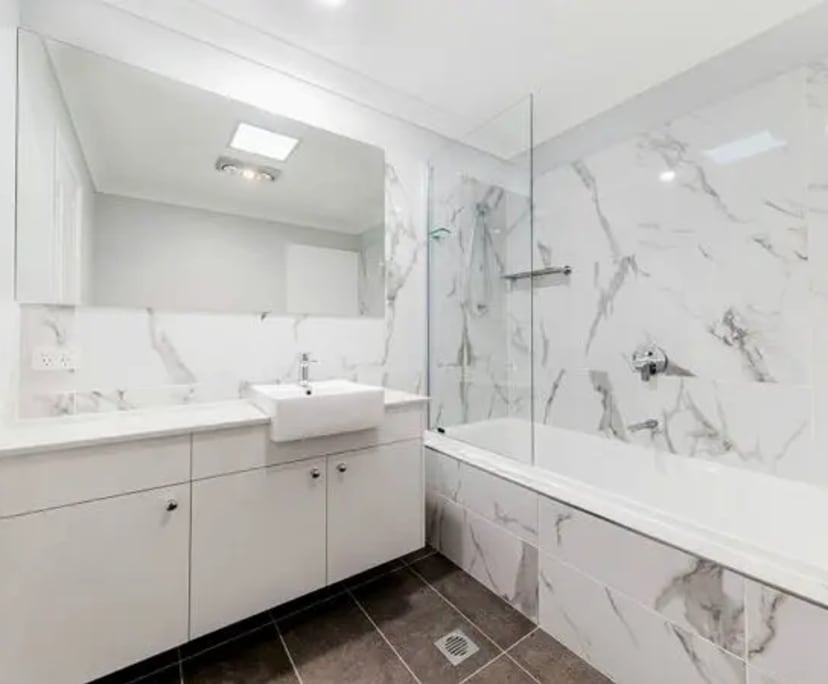 $350, Flatshare, 4 bathrooms, Toowong QLD 4066