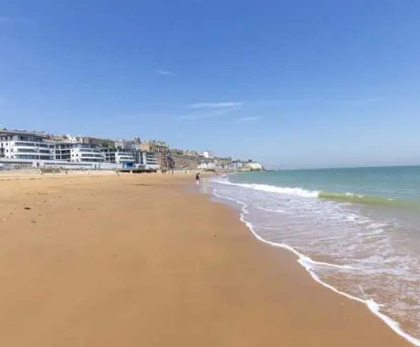 $350, Flatshare, 2 bathrooms, Sans Souci NSW 2219