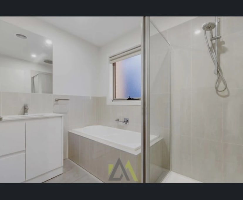 Unfurnished room with own bathroom