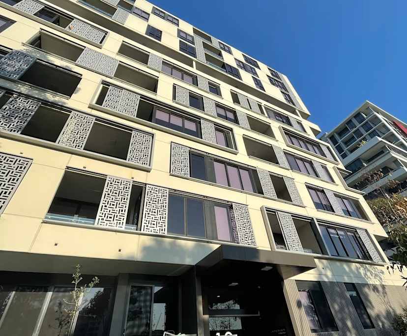 $965, Whole-property, 1 bathroom, Zetland NSW 2017