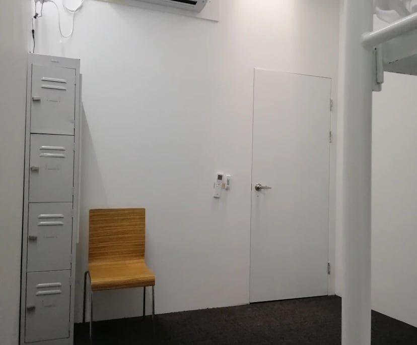 Furnished room in a share house
