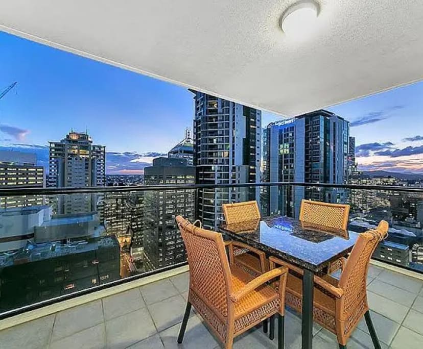 Room for Rent in Brisbane City, Brisbane | $400, Fur... | Flatmates.com.au