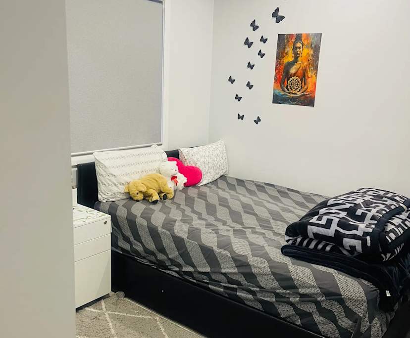 Furnished room in a share house