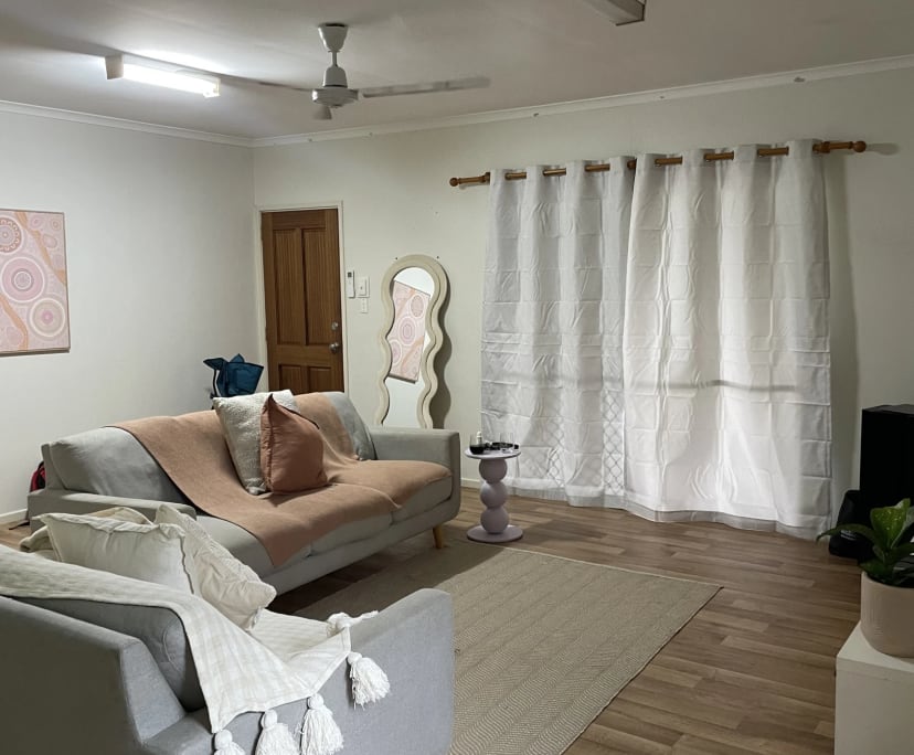 Unfurnished room in a share house