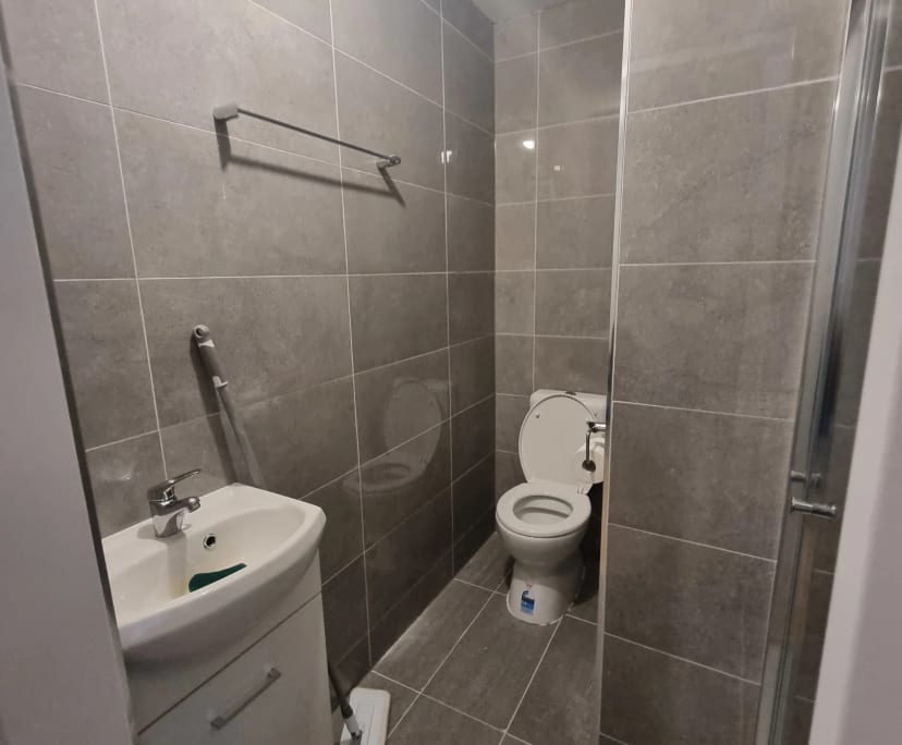 $350, Student-accommodation, 6 bathrooms, Frankston VIC 3199