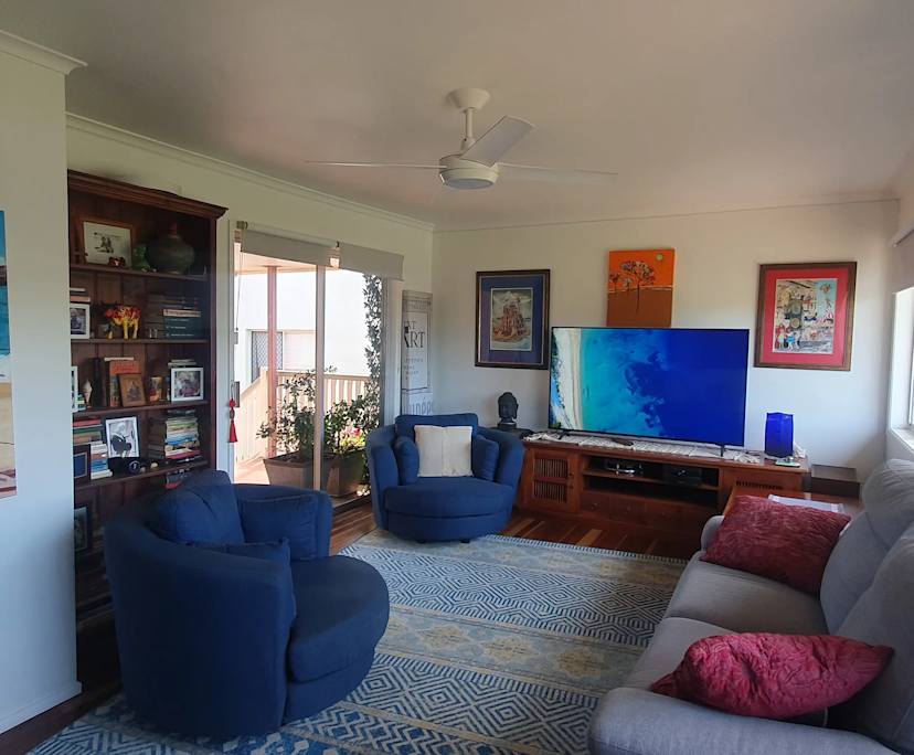 Furnished room in a flatshare