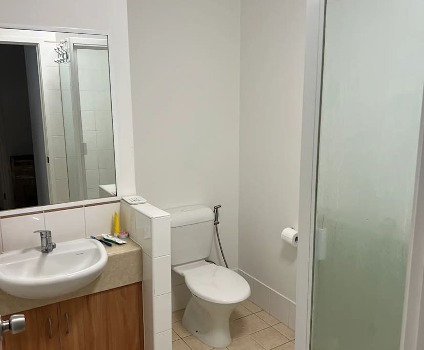 Unfurnished room with own bathroom
