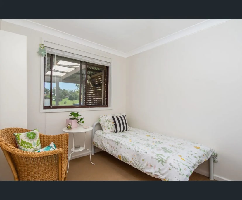 $250, Share-house, 3 bathrooms, Kiama Downs NSW 2533