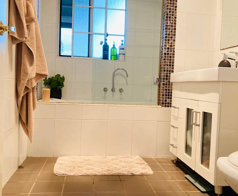 $350, Share-house, 3 bathrooms, Wavell Heights QLD 4012