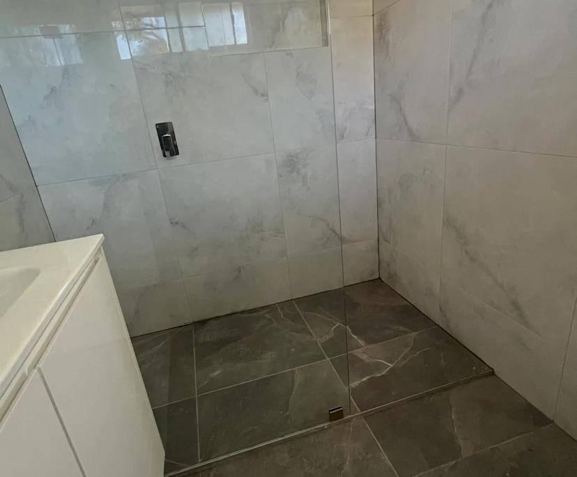 Whole property with 4 rooms for rent