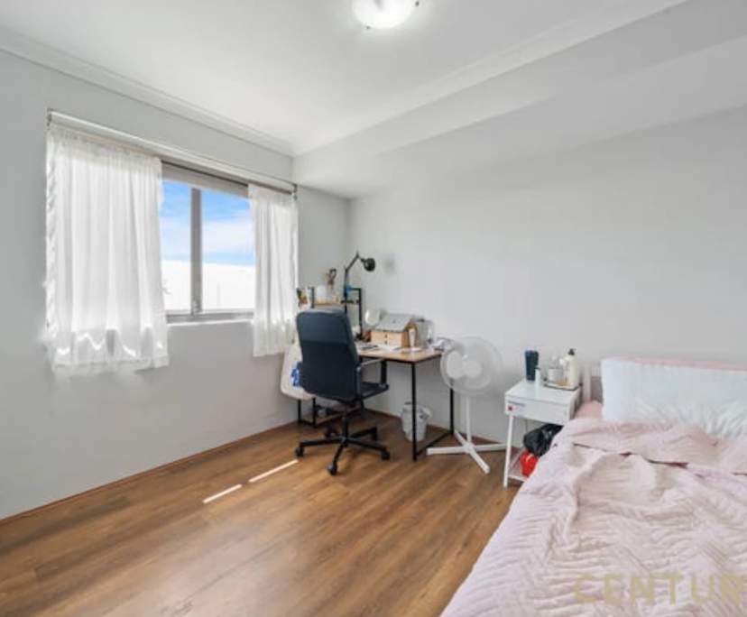 Unfurnished room in a share house