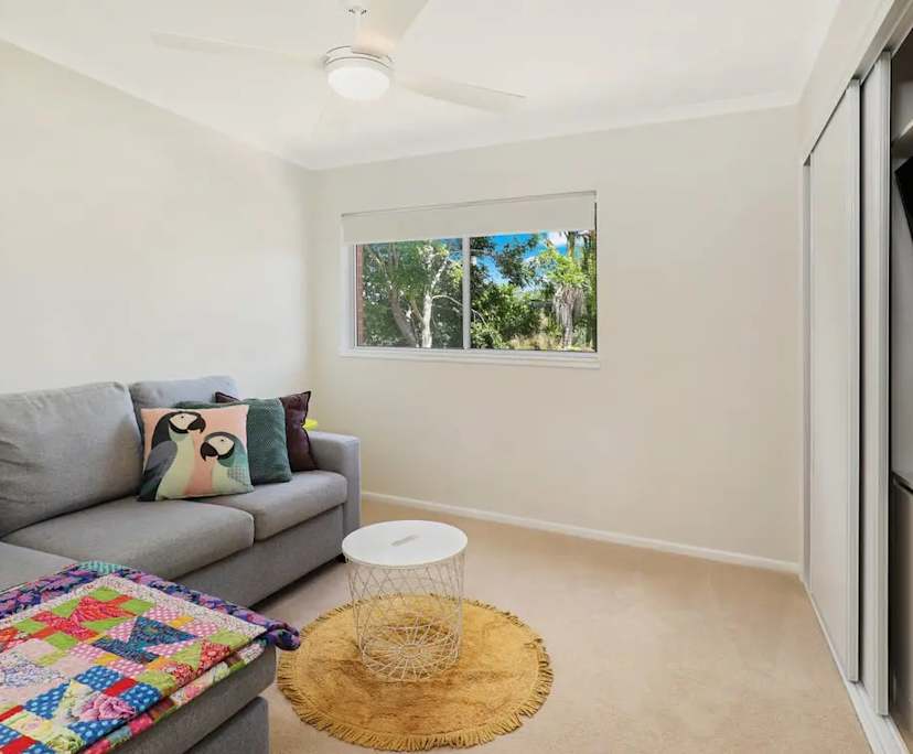 Unfurnished room in a flatshare