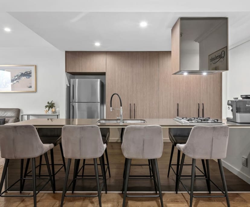 $330, Share-house, 3 bathrooms, Carindale QLD 4152