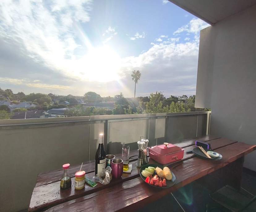 Furnished room in a flatshare