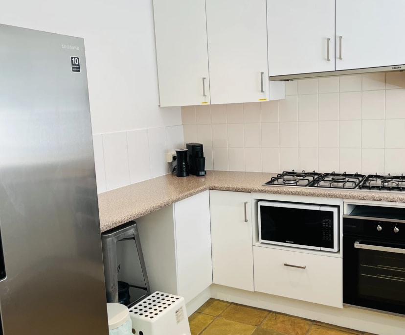 $340, Flatshare, 3 bathrooms, St Kilda VIC 3182
