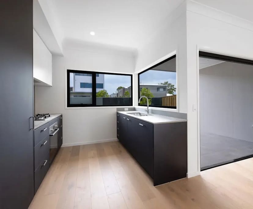 $295, Share-house, 3 bathrooms, Hope Island QLD 4212