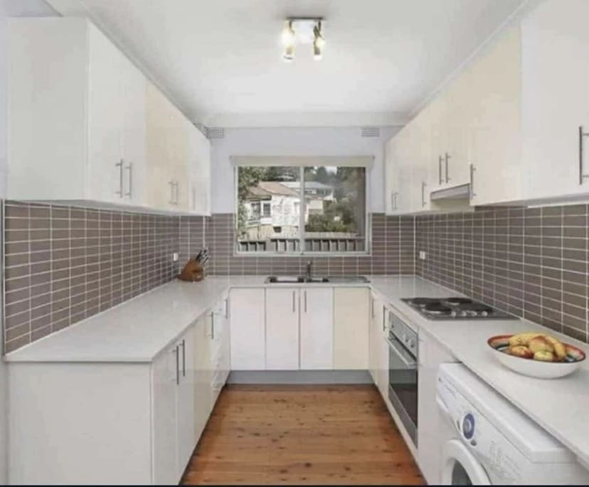 Furnished room in a flatshare