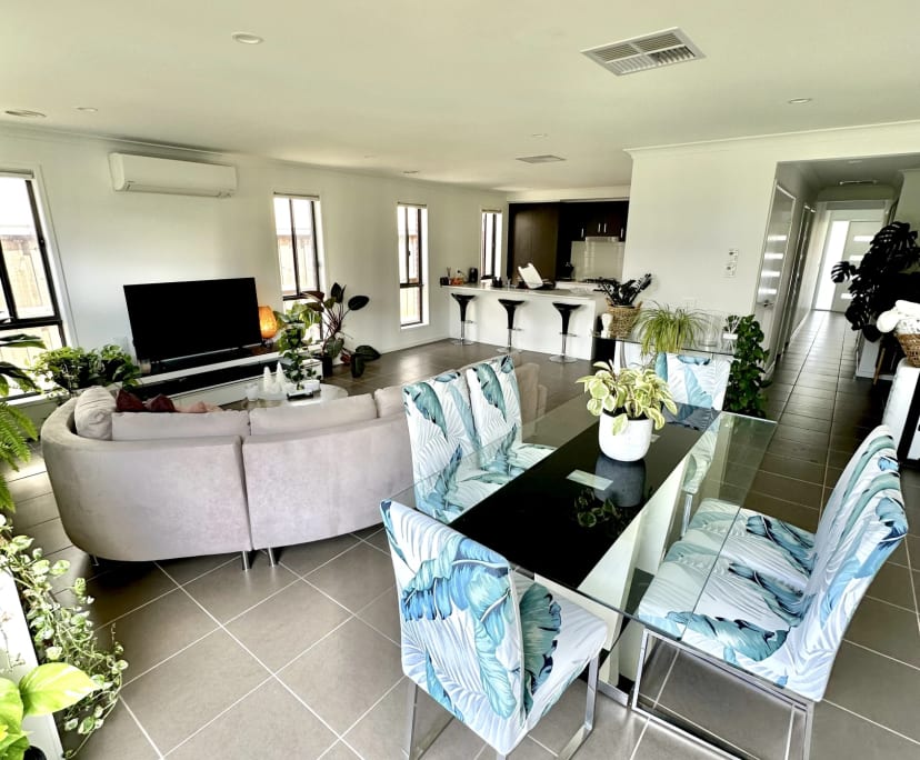 $250, Share-house, 4 bathrooms, Fraser Rise VIC 3336