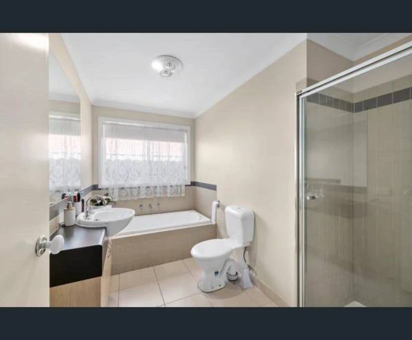Unfurnished room in a share house