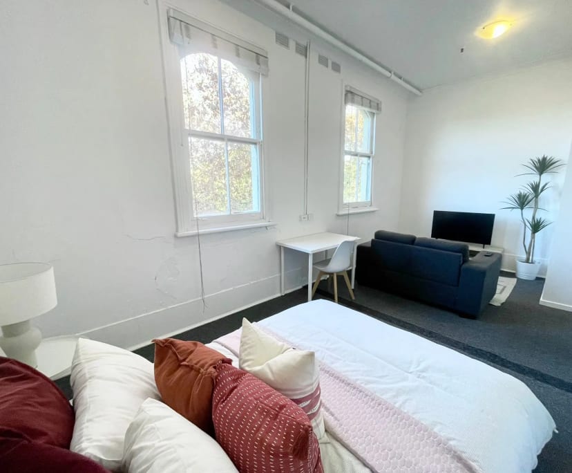 Room studio flat for rent