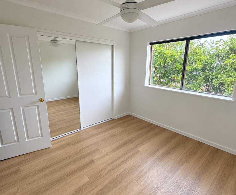 Unfurnished room with own bathroom