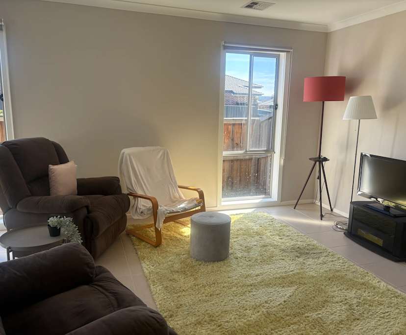 $200, Share-house, 5 bathrooms, Officer VIC 3809