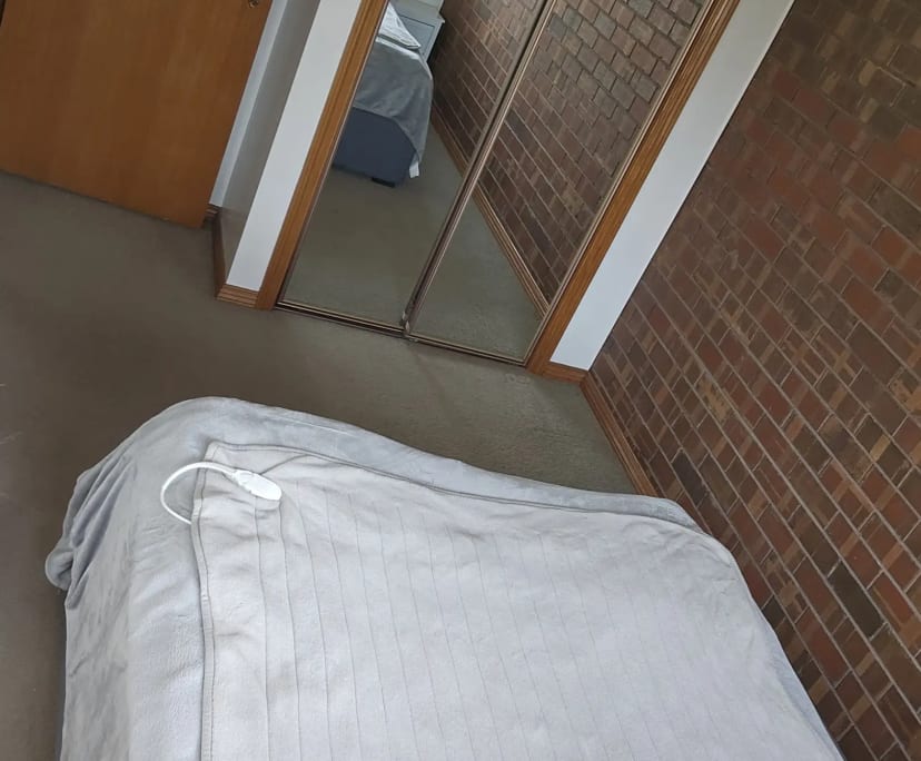 Room in a share house
