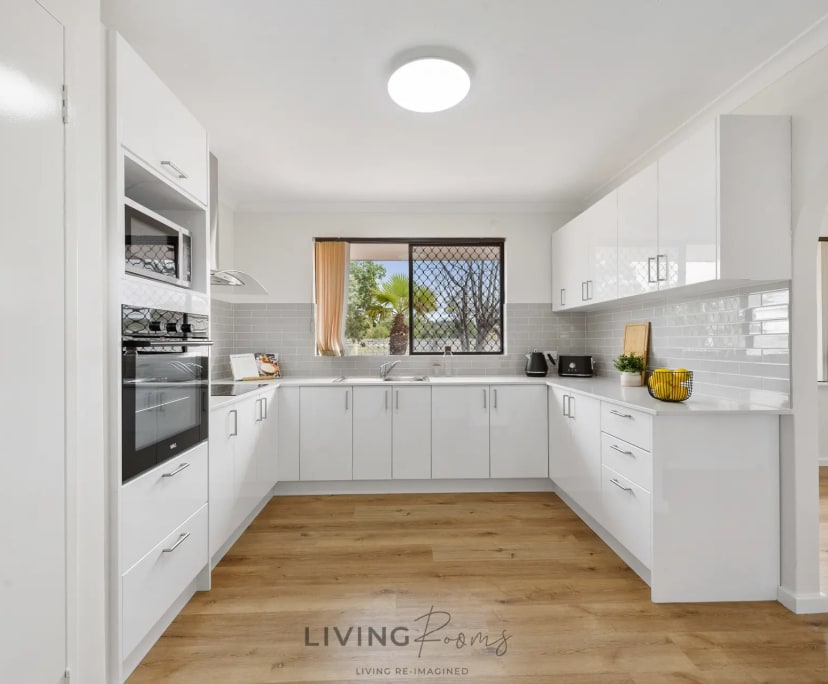 $285, Share-house, 5 bathrooms, Stirling WA 6021