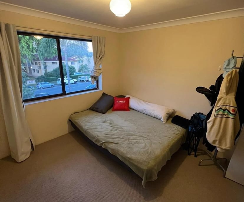 $360, Flatshare, 2 bathrooms, Mermaid Waters QLD 4218