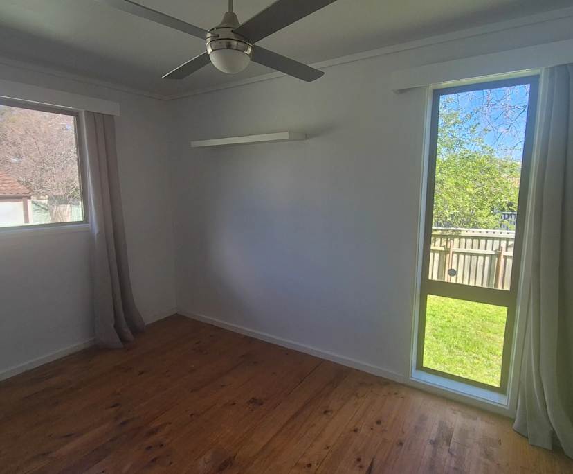 Unfurnished room with own bathroom