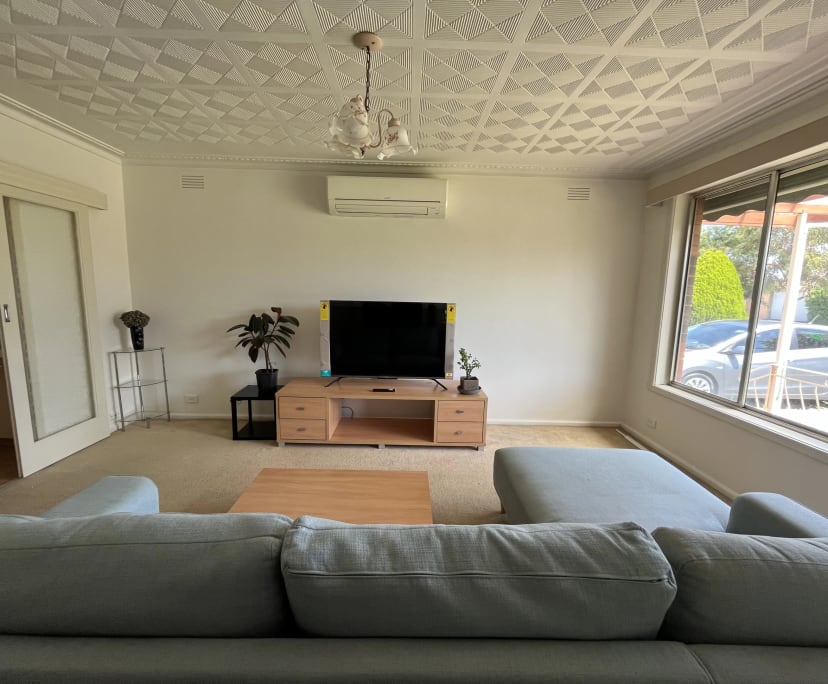 Room in a share house