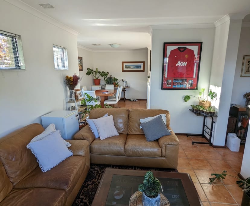 Furnished room in a share house