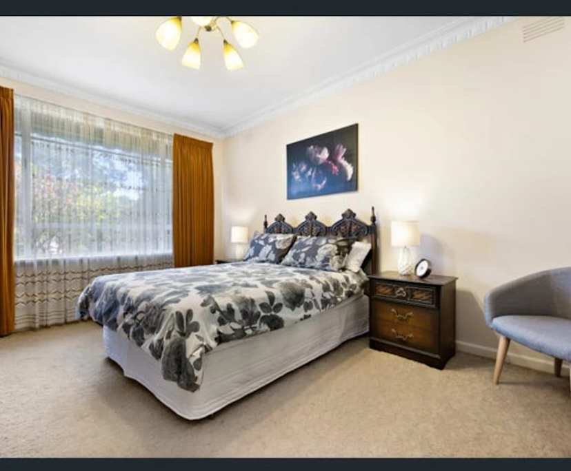 Room in a share house