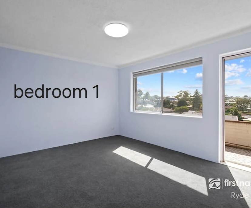 Unfurnished room in a flatshare