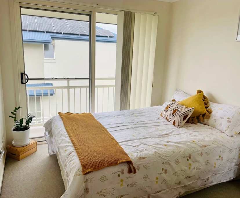Room in a share house