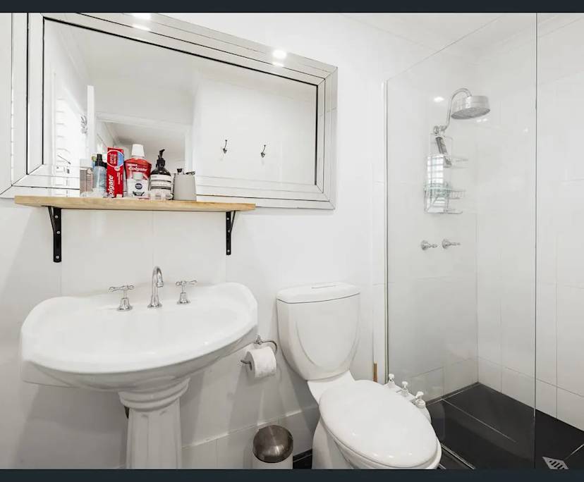 Room with ensuite in a share house