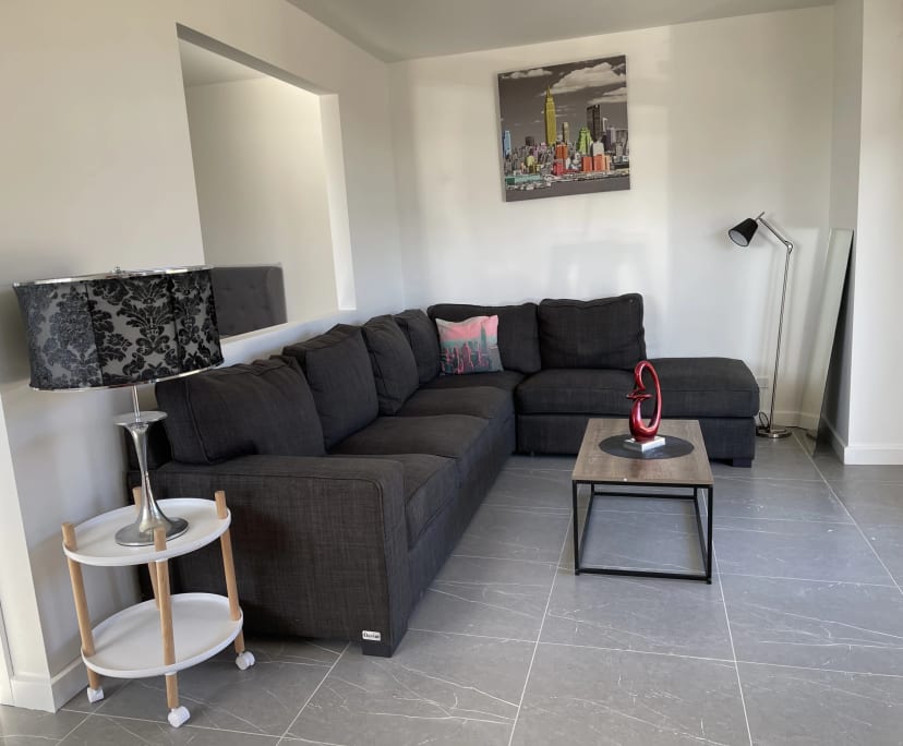 Whole property with 2 rooms for rent