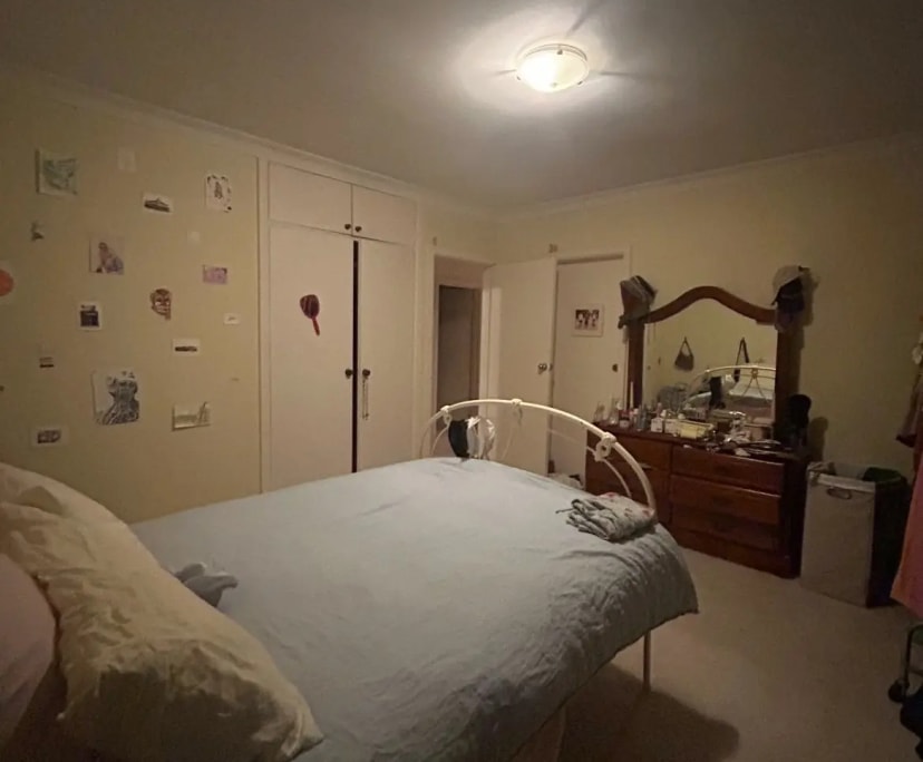 Unfurnished room in a share house