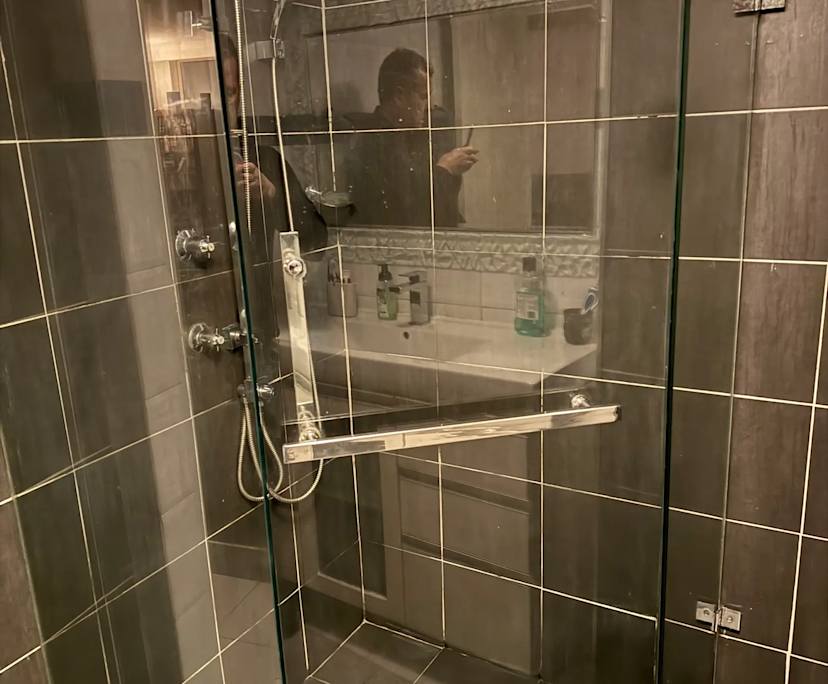 $440, Flatshare, 2 bathrooms, Haymarket NSW 2000
