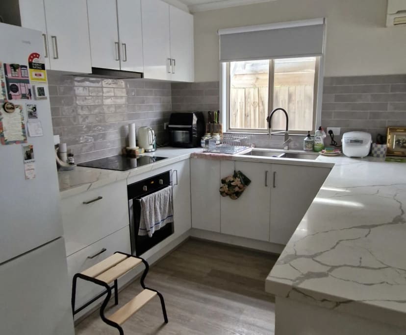 Room in a share house