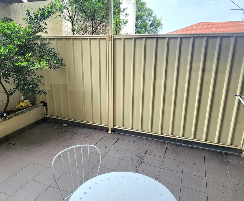 $400, 1-bed, 1 bathroom, Roselands NSW 2196