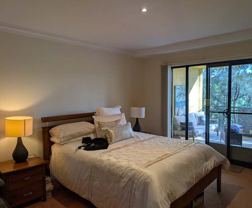 Furnished room with own bathroom