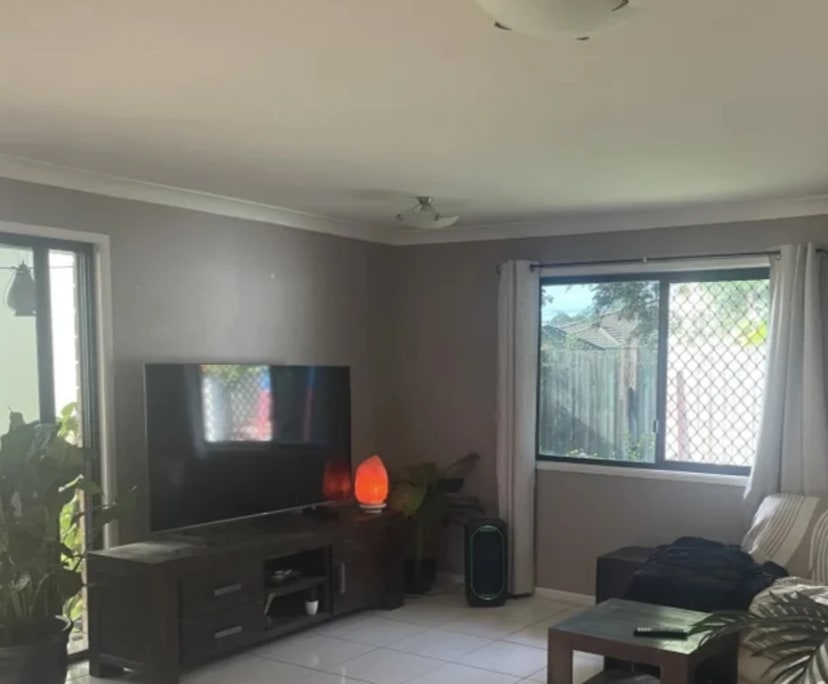 $300, Share-house, 4 bathrooms, Loganlea QLD 4131