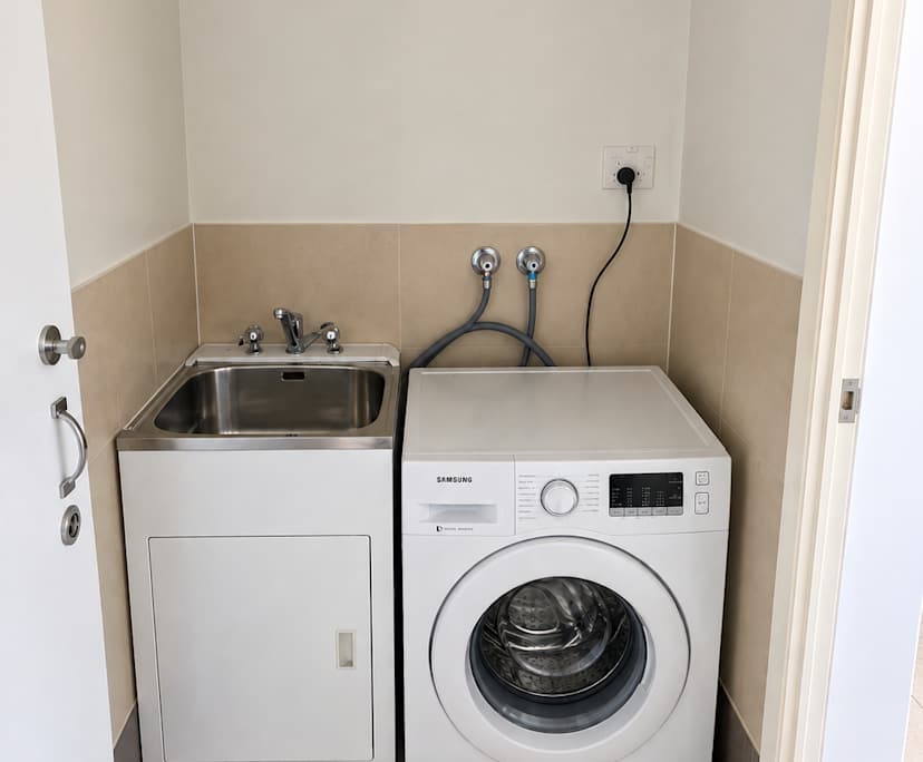 Furnished room studio flat for rent