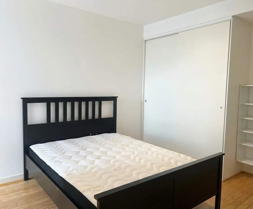 $730, Whole-property, 2 bathrooms, Melbourne VIC 3000