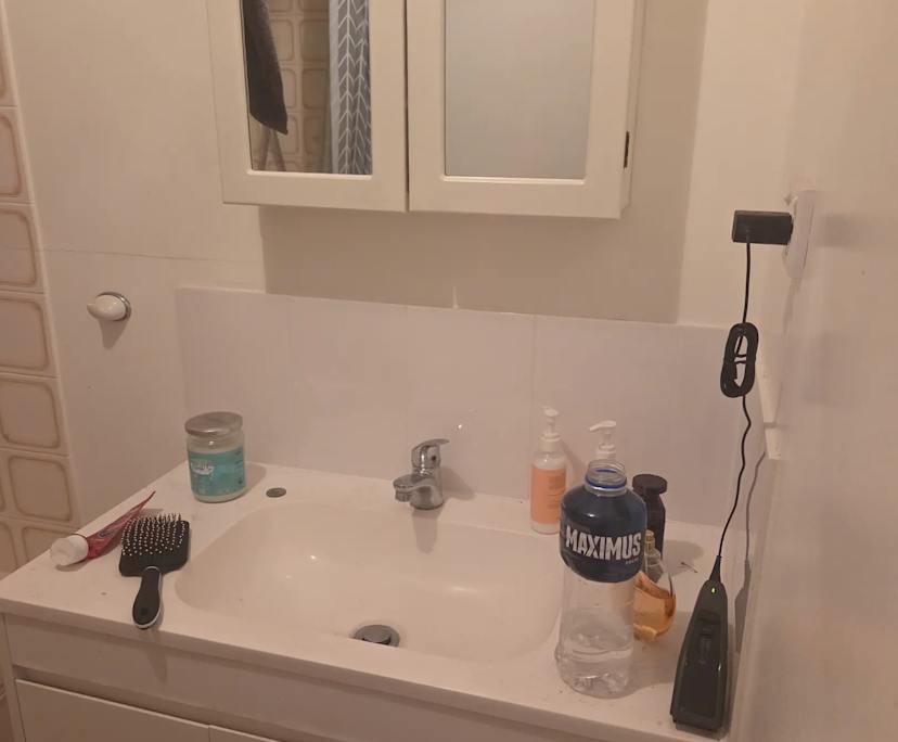 Unfurnished room in a share house