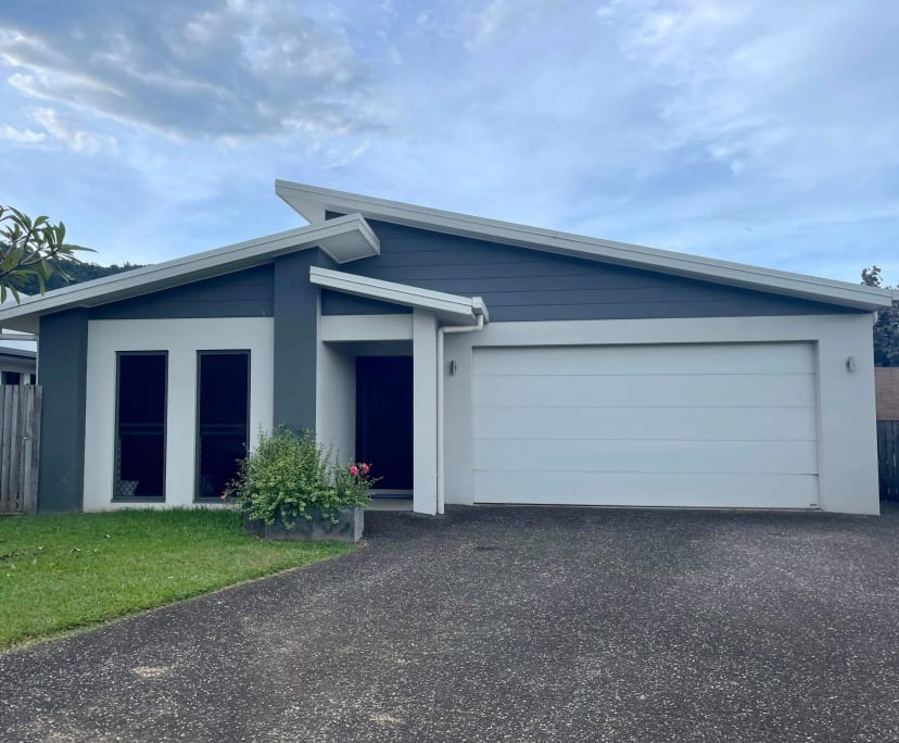 Room for Rent in Caravonica, Cairns 330, Flexible...