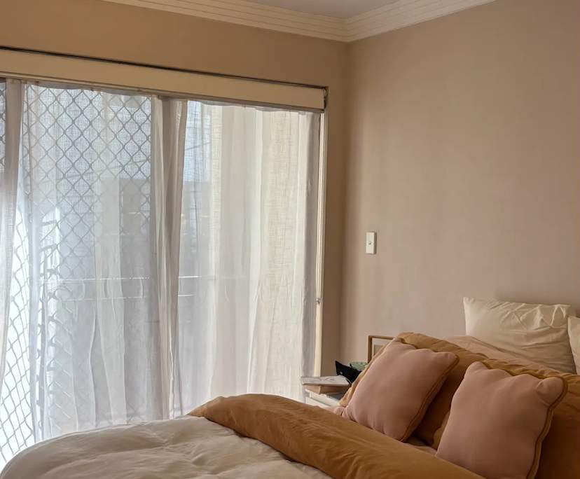 Unfurnished room in a flatshare