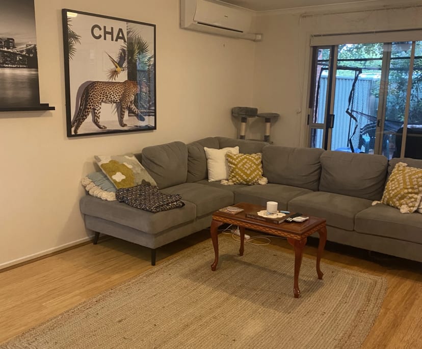 Unfurnished room in a share house