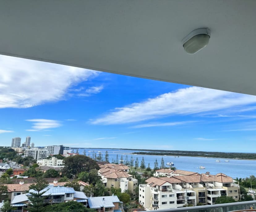 One Bed Flat for Rent in Labrador, Gold Coast 300...